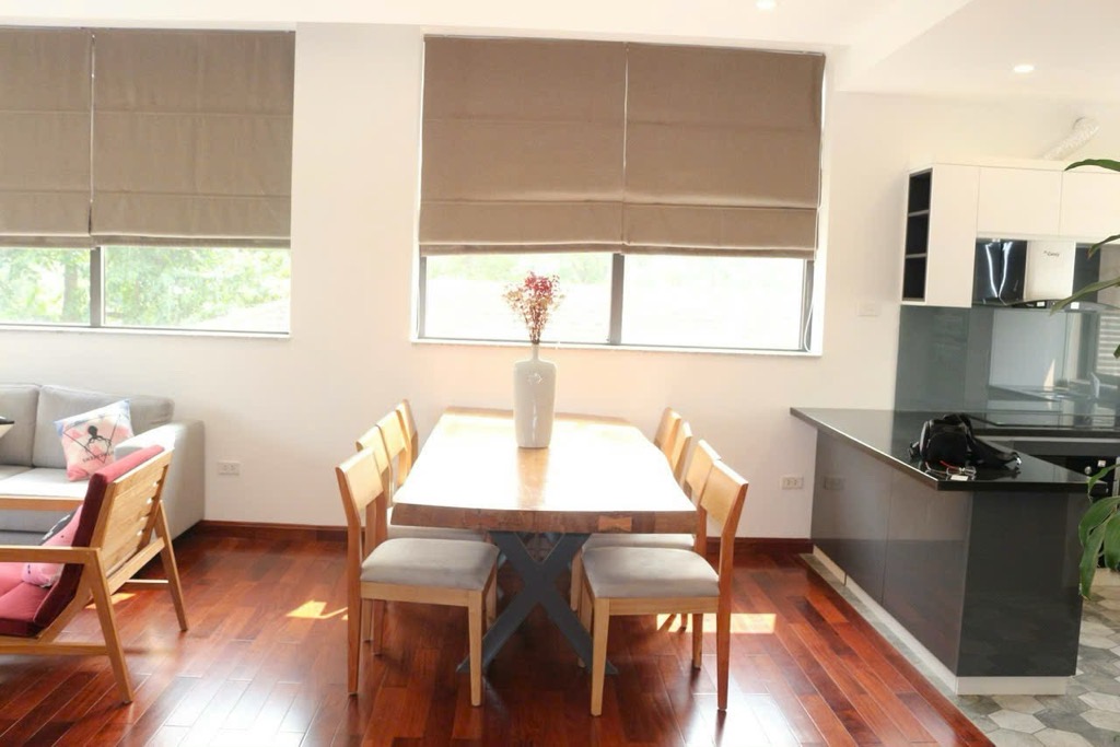 BÁN NHÀ NGHI TÀM – ÂU CƠ – TỨ LIÊN 136M² – 6 TẦNG – MẶT TIỀN 8M – 27.5 TỶ